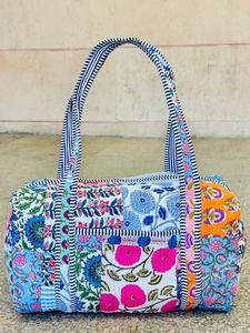 Women Large Floral Printed Duffel Bag With <b>Rope</b> Handles Zipper Closure Travel Weekender Bag Textile Material Blue Pink Pattern - Product Image 3