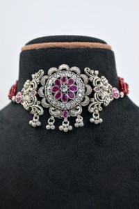 Collar de Plata Oxidada Hecho a Mano con Diseño Floral de Lujo, Estilo Choker, para Festivales, Bodas, Inspiración Tradicional India - Product Image 4