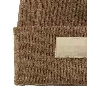 Bonnet en jacquard 100 % acrylique, style streetwear hivernal, avec revers, uni, côtelé, pour la plage et les affaires - Product Image 6