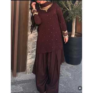 Ensemble de costume pour femme WW Designer, pour les fêtes, avec haut brodé, pantalon et dupatta, travail de séquence, taille M - Product Image 1