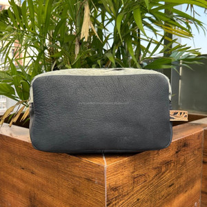 Neceser de viaje de cuero mecanizado a mano, bolsa de cosméticos de piedra turquesa de gran capacidad, bolsa de maquillaje de almacenamiento portátil de piel de vaca, novedad de 2025 - Product Image 5