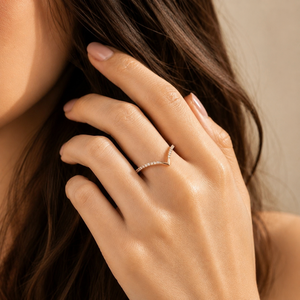 Bague de fiançailles en or rose plaqué or, diamant rond brillant, forme en V, moissanite, pour femme - Product Image 4