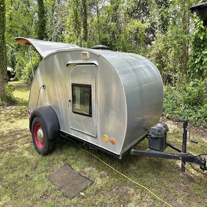 Mini-caravane élégante pour les escapades en plein air, capacité 2 personnes, équipée d'un matériel de cuisine en acier inoxydable - Product Image 1