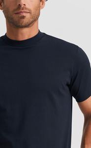T-shirt ajusté bleu marine pour homme, col rond, manches courtes, coupe classique parfaite, idéal pour un look décontracté et élégant au quotidien. - Product Image 2