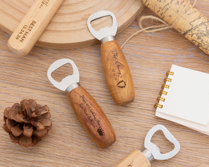 Ouvre-bouteille en bois personnalisé avec poignée en acier inoxydable, gravure personnalisée pour cadeaux de mariage et cadeaux de fête - Product Image 2