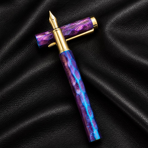 Stylo plume de luxe fait main avec corps en résine marbrée, pointe métallique haut de gamme, instrument d'écriture élégant, capuchon détachable - Product Image 1