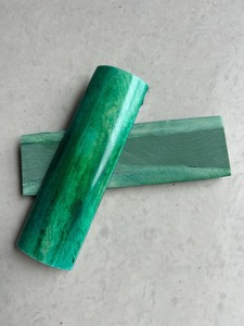 Plaques d'os teintées de qualité supérieure pour la fabrication de manches de couteaux - Product Image 3