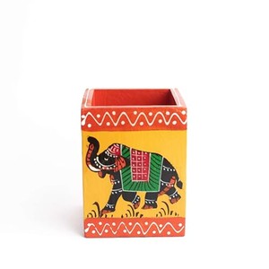 Porte-crayons artisanal en bois de manguier avec motif d'éléphant sculpté |   Vente en gros - Product Image 6