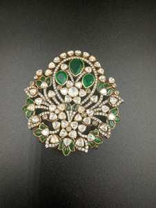 Collar con Colgante de Flor Dorada Chapado en Oro con Piedras Talap Verdes, Joyería Clásica para Mujer, Joyería Polki Hecha a Mano - Product Image 6