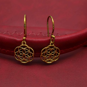 Pendientes de Latón de Diseño Versátil para Cualquier Ocasión, Acabado Liso, Precio de Fábrica al por Mayor, Artesanía en Metal - Product Image 1