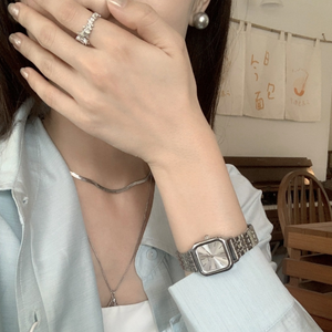 Reloj de Pulsera de Cuarzo Cuadrado, Resistente al Agua, con Esfera de Cristal y Aleación, Diseño Moderno Unisex, Venta al Por Mayor de Fábrica, Nuevo 2026 - Product Image 2