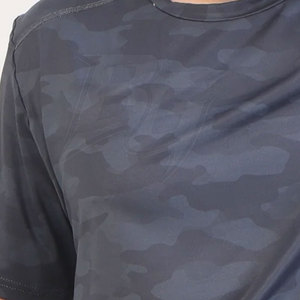 เสื้อยืดออกกำลังกายแบบสั่งทำพิเศษ เนื้อผ้าถัก ระบายอากาศได้ดี ควบคุมความชื้น สวมใส่สบาย คุณภาพพรีเมียม เหมาะสำหรับออกกำลังกาย วิ่ง และฟิตเนส - Product Image 5