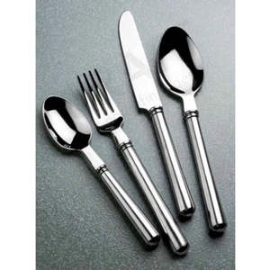 Ensemble de couverts en métal de style classique avec finition élégante, adapté aux dîners formels, aux tables d'hôtels et de restaurants - Product Image 2