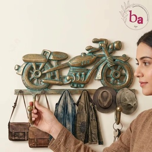 Porte-manteau mural vintage en fonte pour moto, 2 crochets réglables, écologique, auto-adhésif, fait main, décoratif - Product Image 3