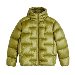 Chaqueta con capucha ligera, 90% cortavientos, de terciopelo con triple protección, con tecnología anti-perforación sin plumón de pato blanco, de nailon. - Product Image 5