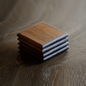 Juego de Posavasos Cuadrados de Madera de Nogal Sólido, Bases para Bebidas con Bordes Redondeados, Protectores para Tazas de Café, Decoración Moderna para Mesa, Accesorios de Vajilla - Product Image 6