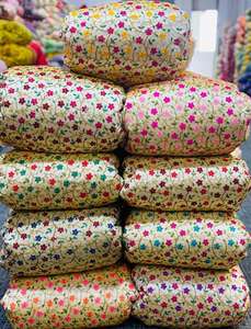 ผ้าไหมดิบ ผ้าไหมบังกาลอร์ ผ้าไหมมุลบาเร ผ้าไหมดิบทำมือ ชุดส่าหรีสำหรับโอกาสพิเศษ พร้อมขอบผ้าปักลายโบราณและพัลลูสีตัดกัน - Product Image 2