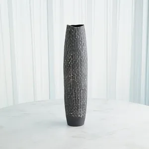 Florero de Metal Hecho a Mano de Lujo, Decoración Moderna para Mesa de Sala de Estar, con Acabado Gris Texturizado, para Decoración Interior Moderna - Product Image 5