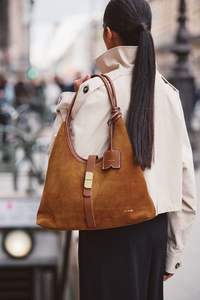 Bolso de Hombro de Cuero Signature - Product Image 3