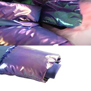 Nouvelle veste matelassée pour femme élégante et de haute qualité, motif tendance, hiver chaud, col rabattu, capuche en fourrure, veste matelassée pour femme - Product Image 4