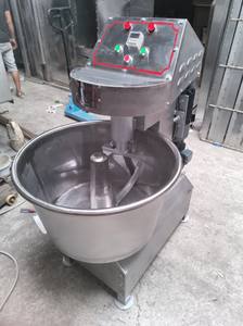 Mélangeur Électrique Professionnel Minh Tam Bakery CT10KG-MM 1180x560x1100, Garantie 1 An, Vietnam, 7kg, 220V/380V, État Neuf, 3 kW/h - Product Image 3