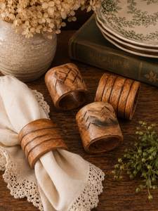 Ensemble d'anneaux de serviette en bois classiques modernes avec motif rayé noir, décoration de table durable et écologique pour les fêtes - Product Image 2