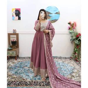 VESTIDO DE GEORGETTE DE MODA CON BORDADO DE LENTEJUELAS Y DUBATTA LAVANDA - Product Image 1