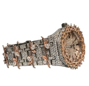 Direct Factory Supply Men's Luxury Fashion Quartz Watch Crystal Glass Stainless Steel 5ATM Waterproof Customizable Colors Use - Product Image 1