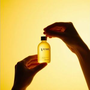 Ampolla Iluminadora con Vitaminas, Suero con Niacinamida y Vitamina C para el Tono de la Piel, Luminosidad, Hidratación y Cuidado Antiarrugas, 100 ml - Product Image 3