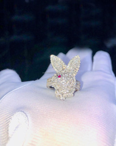 Anillo de compromiso de plata de ley 925 con moissanita estilo conejo Iced Out Hip Hop Champions para hombre, regalo de cumpleaños y aniversario - Product Image 4