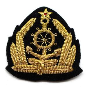 Patchs brodés faits main de qualité supérieure, de luxe et durables, avec fil de feuille d'or imprimé, perles et aimant, pour badges de poche et boutons OEM - Product Image 4