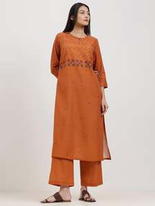 Robe maxi à col rond avec broderie géométrique, manches trois quarts, coupe ample, en lin et coton, décontractée, pour toutes les saisons - Product Image 2