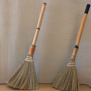 Balai d'artisanat de vadrouille d'intérieur de haute qualité avec tête de balai en bois et herbe approvisionnement direct d'usine pour un usage domestique - Product Image 1