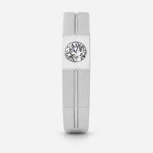 แหวนหมั้นมอสซาไนต์ทรงสามเม็ดประดับโรสโกลด์ เงินแท้ 925 ชุบโรเดียม - Product Image 3