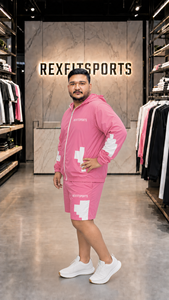REXFIT SPORTS 2026 Ensemble survêtement rose personnalisé en nylon avec capuche et short pour homme – Fabricant de vêtements de sport streetwear en marque blanche - Product Image 3