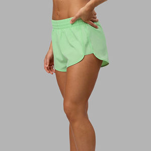 Pantalones cortos elásticos para entrenamiento de cintura – Ropa deportiva y de gimnasio para mujer - Product Image 5