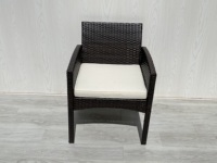 Ensemble de canapés en rotin moderne 4 pièces avec coussins pour hôtel et usage extérieur, durable et imperméable
