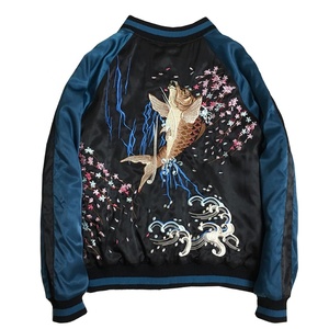 Chaqueta universitaria acolchada personalizada para hombre, de satén, mangas raglán, bordado, tejido de punto informal, teñido de invierno, con cremallera, impermeable, a prueba de viento - Product Image 2