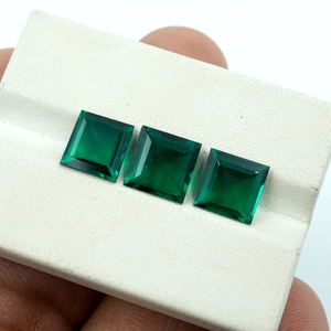 3 Esmeraldas Verdes de Rajasthan, Corte Cuadrado de 8x8mm, Marca HAYAAT GEMS, 5.20 Quilates, para Joyería - Product Image 6