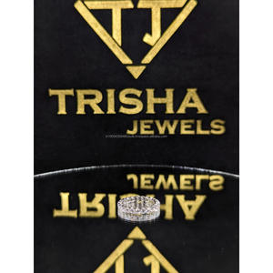 Anillo solitario de moissanita VVS con corte radiante premium, plata de ley 925, joyería de compromiso de Trisha Jewels - Product Image 3