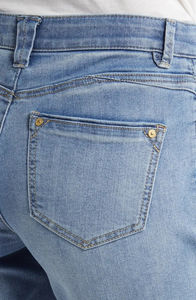 Shorts en jean pour femmes avec logo personnalisé, vente en gros, haute qualité, formels, anti-plis, effet usé, respirants, design élégant - Product Image 5