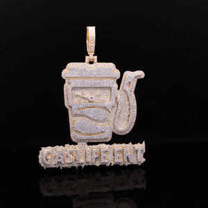 Colgante Monarca Hip Hop Personalizado para Hombre, Chapado en Oro, con Incrustaciones de Diamantes CZ - Product Image 1
