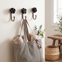 Crochets muraux décoratifs en céramique noire en forme de rose faits à la main avec patères métalliques, pour entrée, chambre, salle de bain - Vente en gros