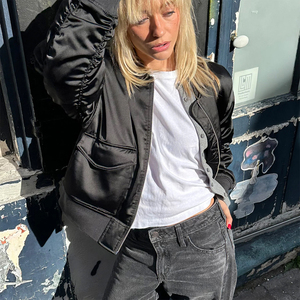 Vestes bomber en satin pour femmes de qualité supérieure, couleur noire, vêtements décontractés, veste en satin tendance pour femmes, avec service OEM - Product Image 6