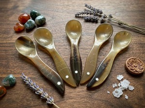 High Quality Brass Round Horn Spoon for Home Hotel & Restaurant Use Wedding Baby Soup Dessert Art Deco Industrial Design - Product Image 4