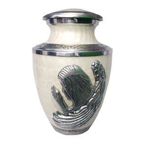Urna de cremación funeraria de Ángel rezando blanca perla de latón grande de lujo hecha de materiales de la más alta calidad - Product Image 3