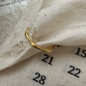 Anillo Básico Esmerilado de Plata de Ley S925, Diseño Coreano de Nicho, Anillo Individual Original Dongdaemun - Product Image 2