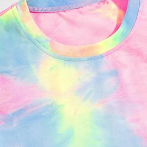 T-shirt et short tie-dye personnalisés, nouvelle tendance, 100% coton, design très tendance, pour un look décontracté ou streetwear, unisexe. - Product Image 4