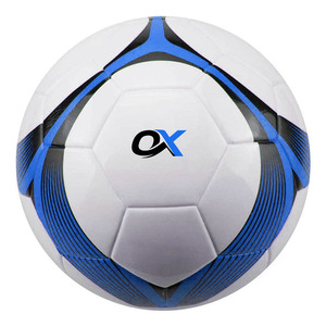 Ballon de football personnalisé Oxva Industries rouge et noir taille 5, ballon d'entraînement durable en PU, ballon de match, ballon de sport d'extérieur - Product Image 5
