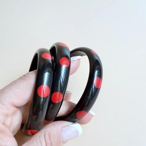 Pulseras de Resina Sin Níquel, Pulseras de Resina Sin Plomo, Pulseras de Resina con Acabado Sólido, Pulseras de Resina Personalizadas de Fábrica, Artículo al por Mayor - Product Image 2
